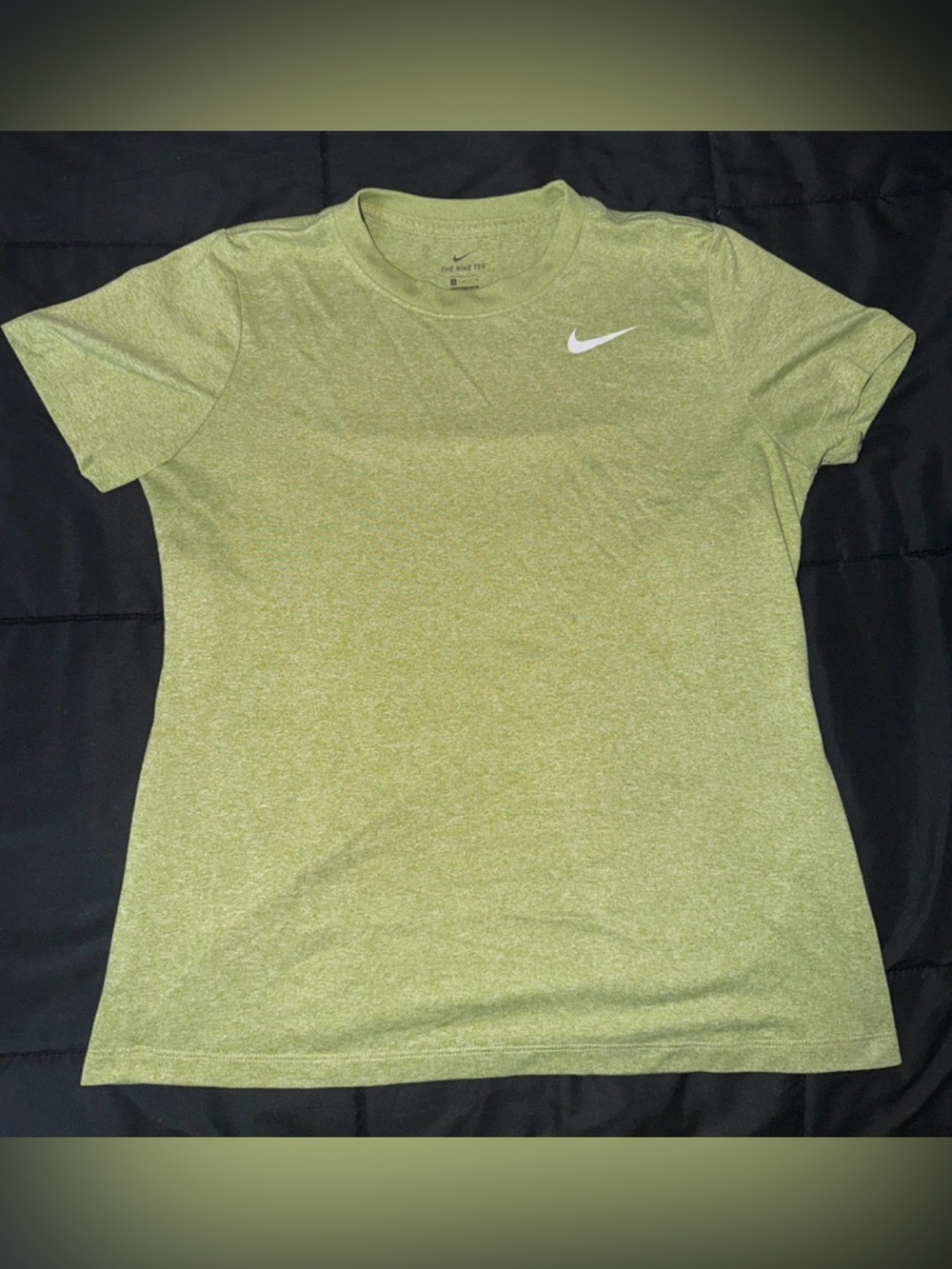 Women's Medium Nike Green Dri-FIT Short Sleeve Tee